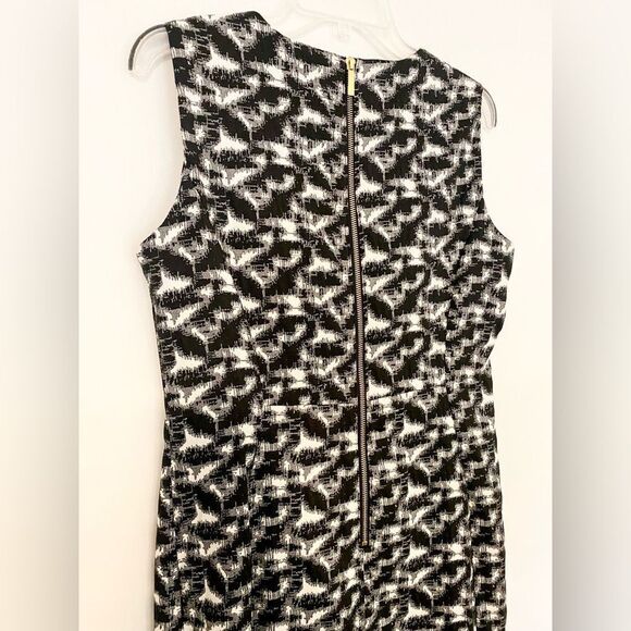 Calvin Klein Elegant Black and White Patterned Dress size 12 - Picture 10 of 13